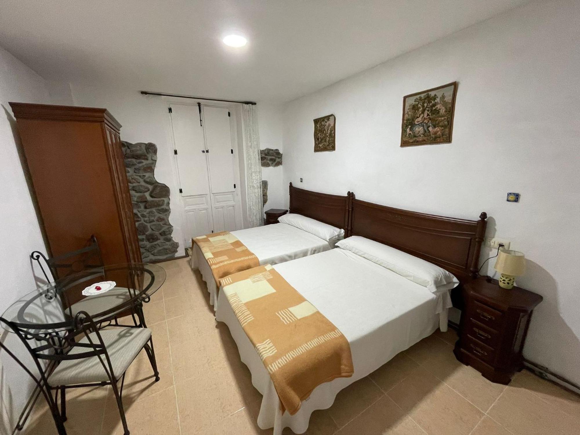 Hotel El Nuevo Semellon Aceptamos Mascotas ติเนโอ ภายนอก รูปภาพ